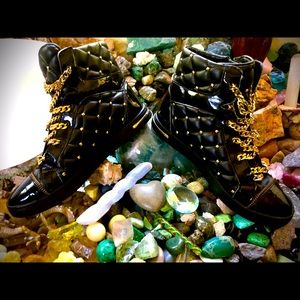 Michael Kors Urban Chain High Top Sneaker Size 7.5